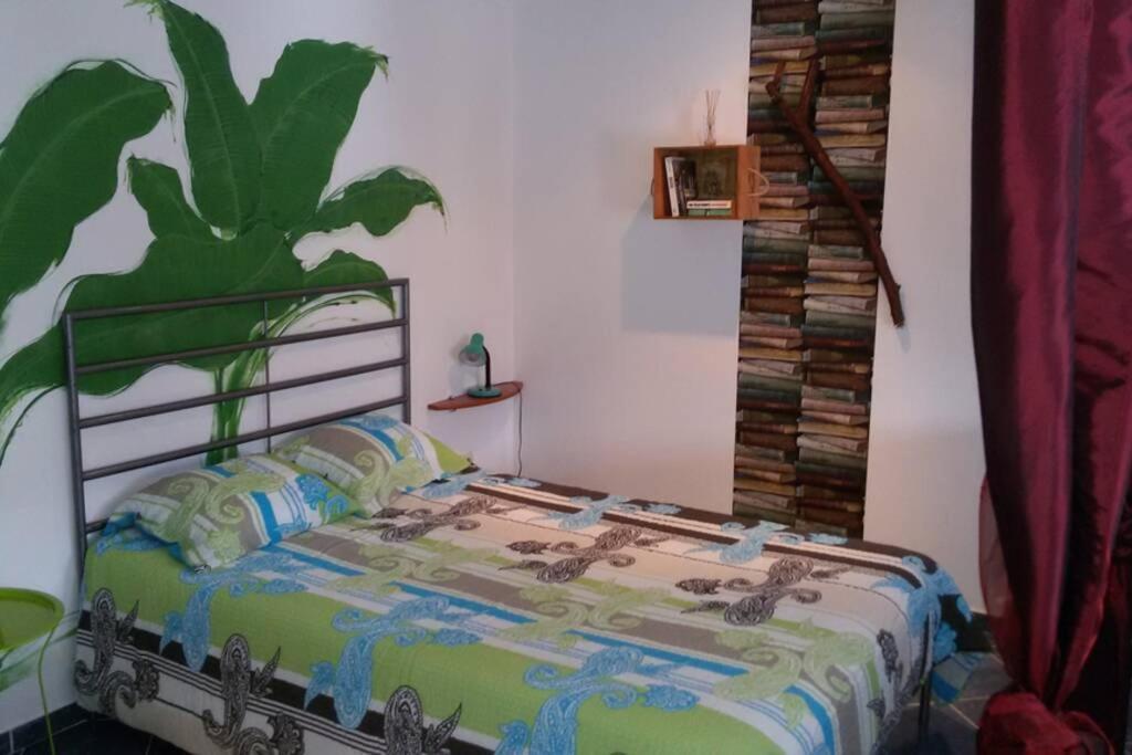 Studio Veerle Abragao Luaran gambar